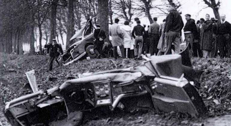 accidente-trafico-idiota-AlbertCamus.jpg