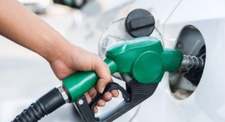 Los vehículos eléctricos superarán en cuota a los diésel y gasolina en 2040