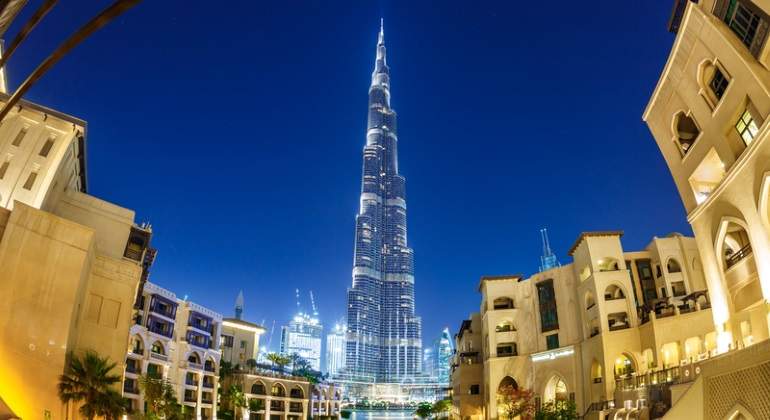 burj-khalifa-dubai-dreams.jpg