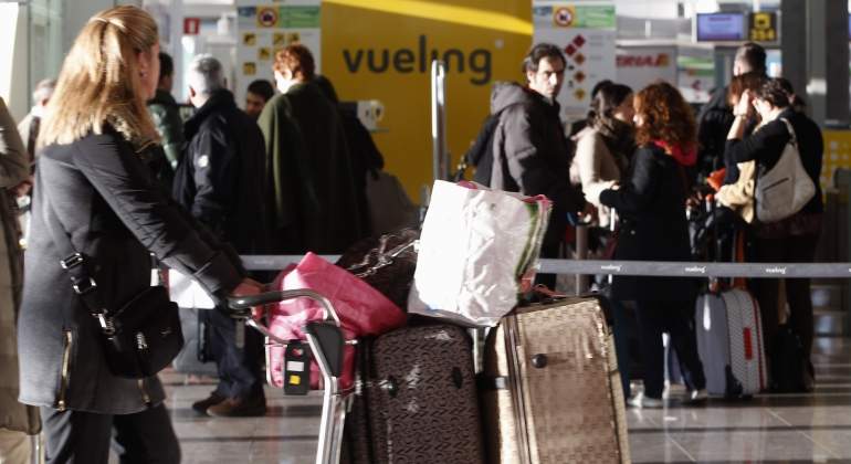 aeropuerto-barcelona-gente.jpg