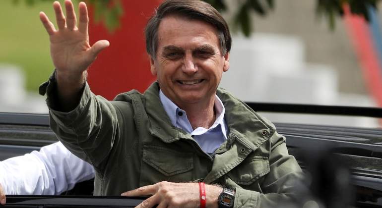 bolsonaro-jair-reuters-saluda.jpg