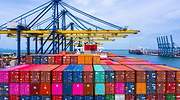 El colapso de los puertos se agrava y pone en peligro la Navidad y el Black Friday