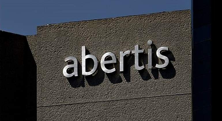 Abertis-lejos.jpg