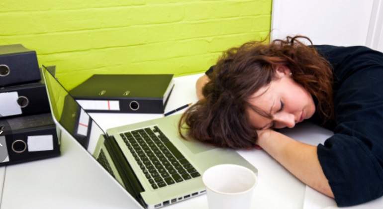 dormida-oficina.jpg