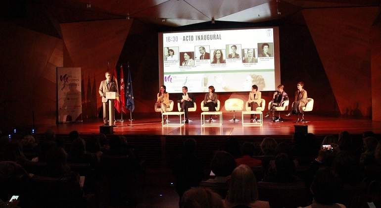 Icam-Mujeres-Juristas.jpg