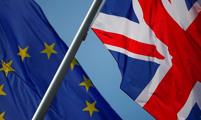 banderas-brexit-union-europea-ue-reino-unido-reuters-770x420.jpg