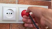 ¿Cuánto se ahorra con un electrodoméstico desenchufado en vacaciones? Así es la calculadora de la OCU