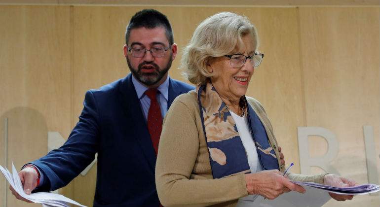 sanchez-mato-carmena-papeles-efe.jpg