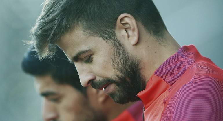 Pique-entreno-PP-2017-efe.jpg