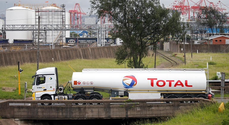 total-petroleo-camion-sudafrica-reuters-770x420.png
