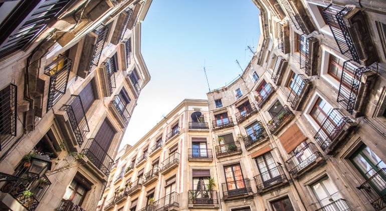 viviendas-barcelona-istock.jpg