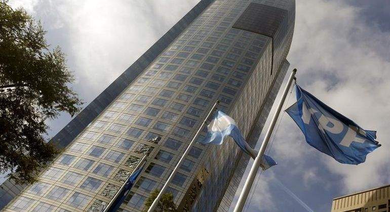 ypf-reuters.jpg