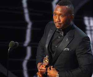 /imag/_v0/770x420/0/b/d/ali-mahershala.jpg - 300x250