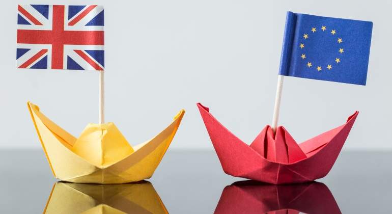 brexit-banderas-dreamstime.jpg