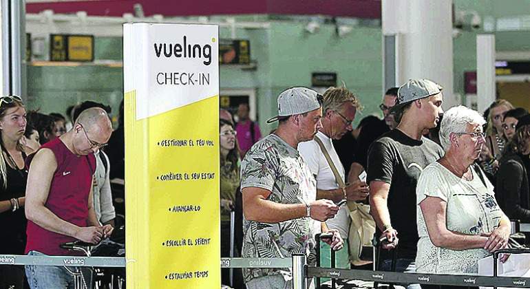 vueling-cola-770.jpg