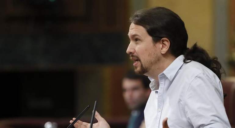 iglesias-27oct-investidura-efe.jpg
