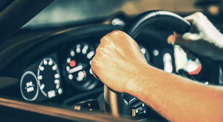 dgt-pasajero-bala-cinturon-seguridad.jpg