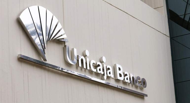 unicaja-banco-edificio.jpg