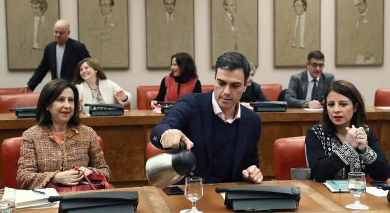 sanchez-pedro-robles-margarita-lastra-adriana-efe.jpg