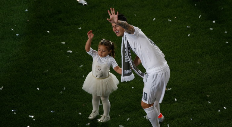 james-hija-celebracion-reuters.jpg
