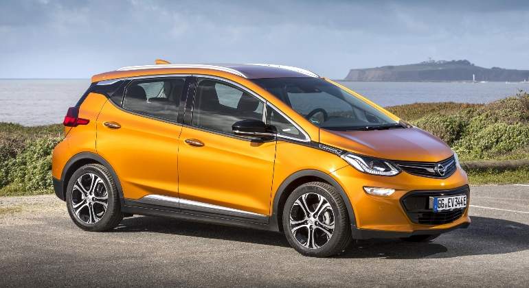 opel-ampera-e-2017-1.jpg