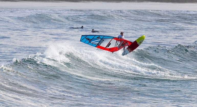 windsurf.jpg