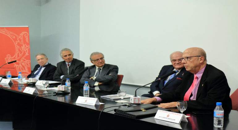 Primera-jornada-sobre-la-educacion-en-Espana-01611111.jpg