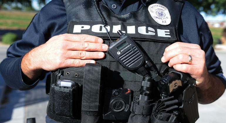 policia-2-defii.jpg