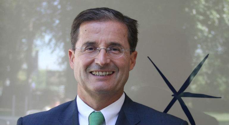 Carlos-Casanueva22222.jpg