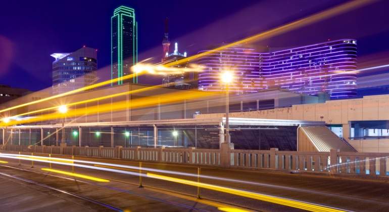 dallas-vias-tren-ciudad-dreams.jpg