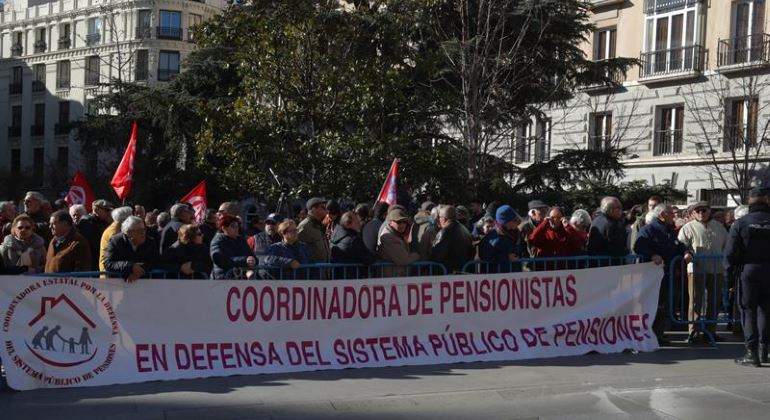 pensiones-protesta-congreso-770-efe.jpg