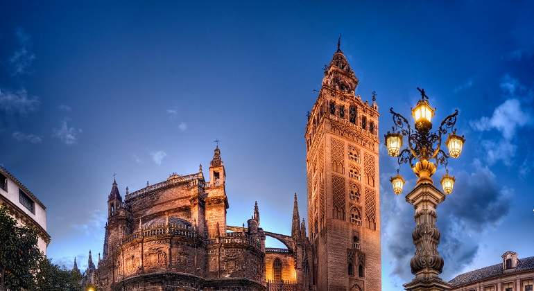Sevilla-Giralda.jpg