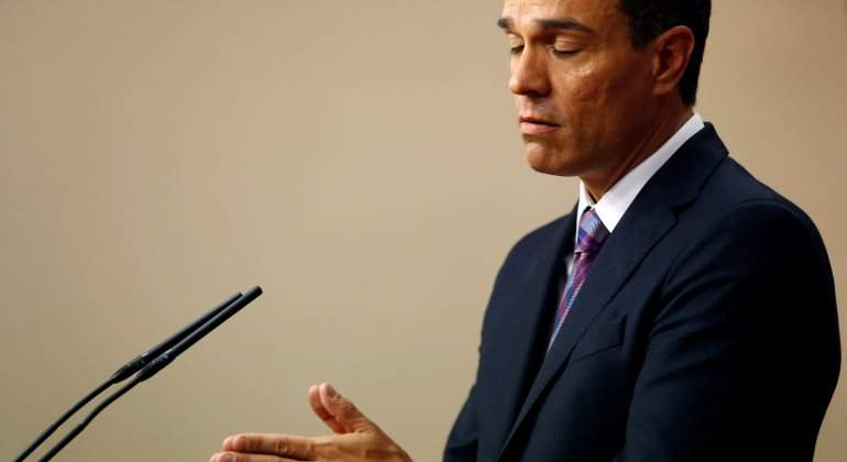 pedrosanchez-ojoscerrados-efe.jpg