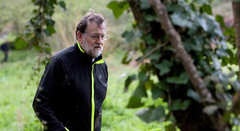 Rajoy-caminata-Pontevedra-efe.jpg