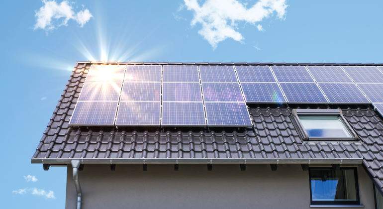 paneles-solares-placas-solares.jpg