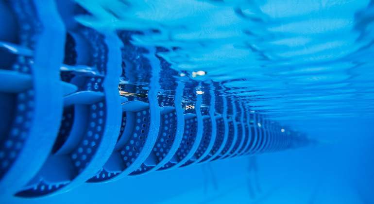 agua-piscina-fluidra-770x420.jpg