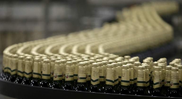 Anheuser-Busch-InBev-botellas