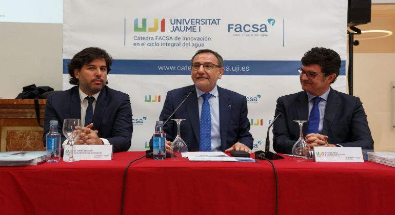 CaTEDRA111111111111.jpg