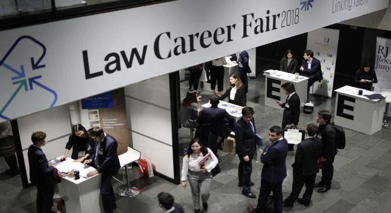 FotoLawCareerFairESADE11111.jpg