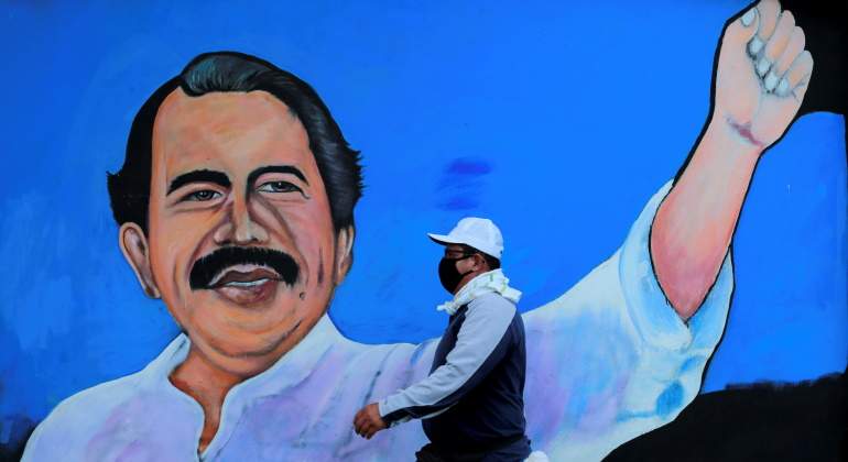 daniel-ortega-nicaragua-mural-reuters.jpg