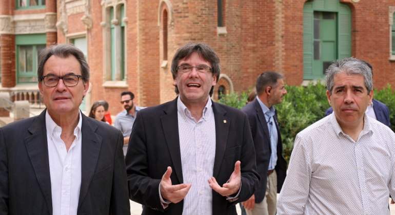PUIGDEMONT-MAS-HOMS-CDC.jpg