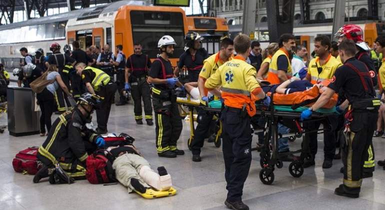 accidente-cercanias-barcelona-28jul17-efe.jpg