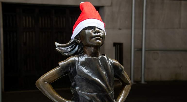 nina-wall-street-navidad-gorro-papa-noel-getty-770x420.jpg