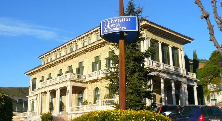 UOC.jpg