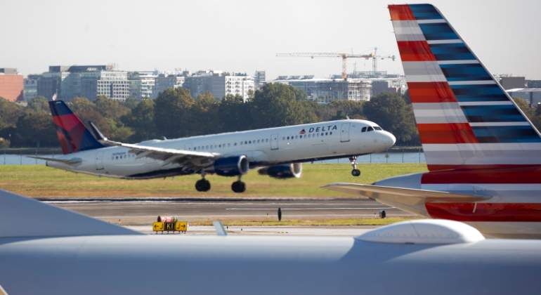 avion-delta-efe.jpg