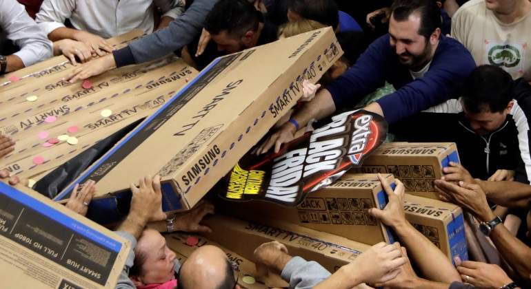 black-friday-2017-reuters.jpg