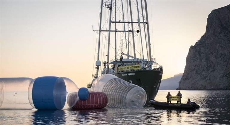 greenpeace-plasticos-efe.jpg