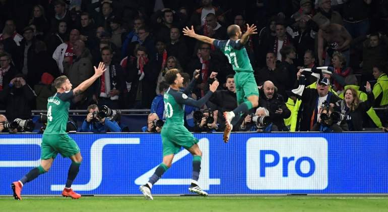 lucas-moura-celebra-tottenham-ajax-reuters.jpg