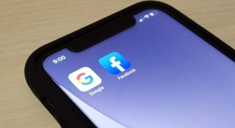 google-facebook.jpg
