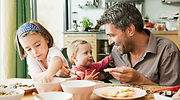 Los padres de bebés nacidos a partir del 1 de enero tendrán 12 semanas de permiso de paternidad